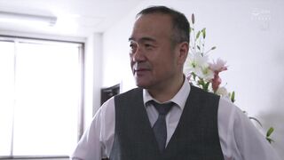 JUQ-378 [中文字幕] 沖宮那美 - 人妻秘書，充滿汗水與接吻的社長室中出交配 全部的身體超完美…Madonna最高峰的『新人』登場―。